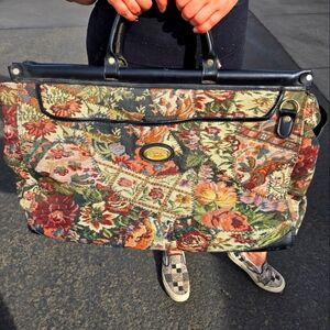 Vintagr Carpet Bag